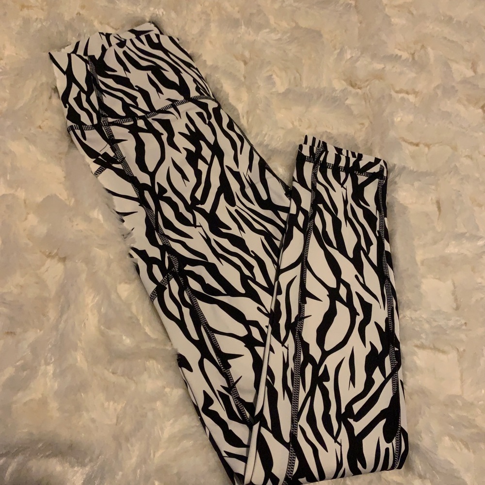 Zyia Safari Brilliant Leggings